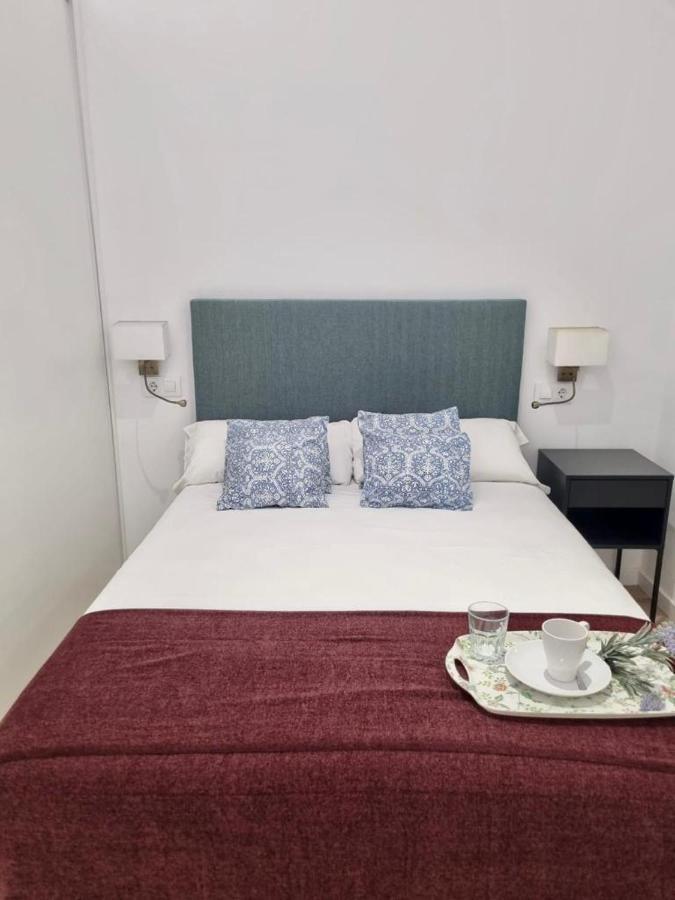 Apartamentos Rg Hospital Valme Sewilla Zewnętrze zdjęcie