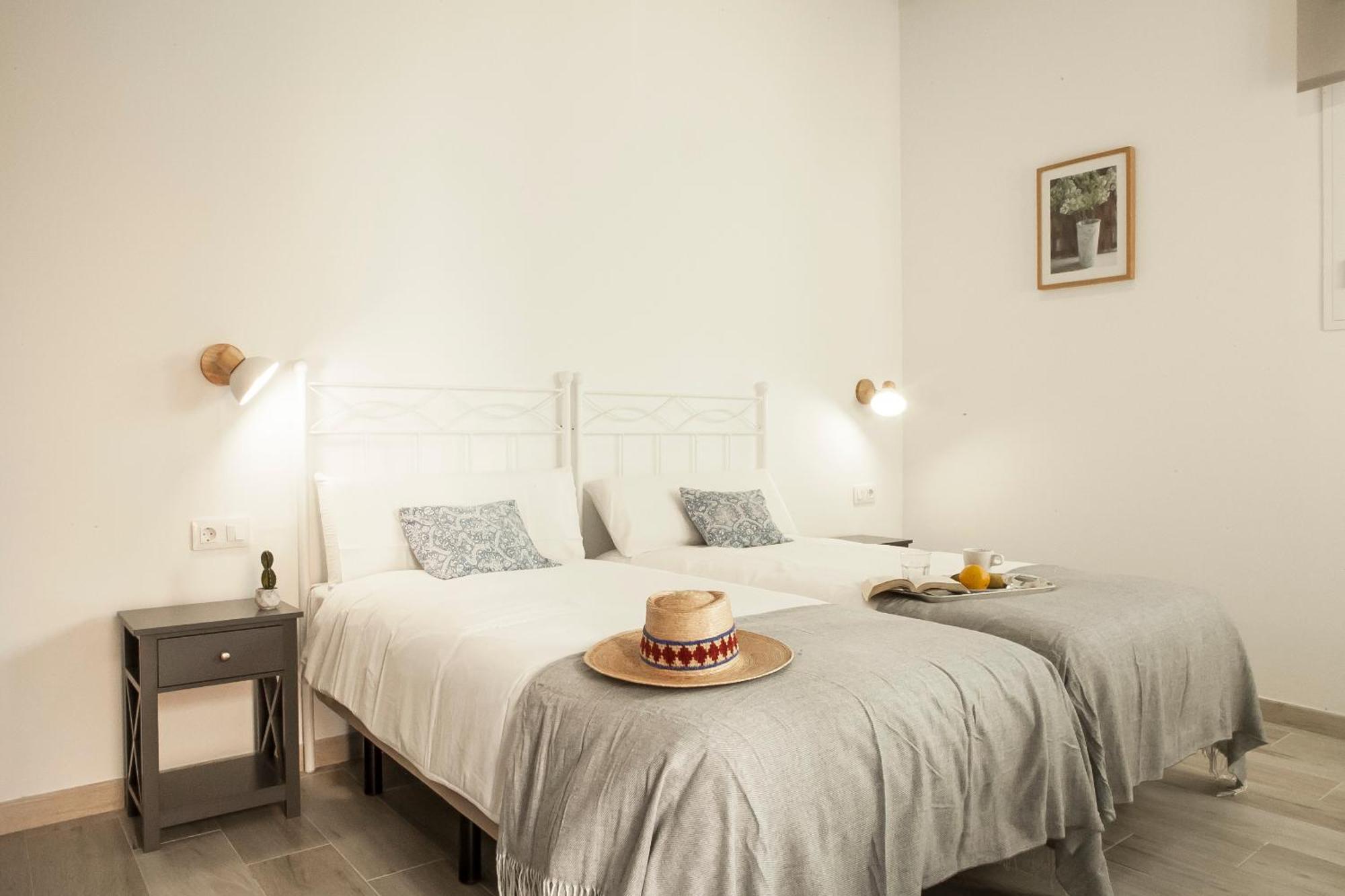 Apartamentos Rg Hospital Valme Sewilla Zewnętrze zdjęcie