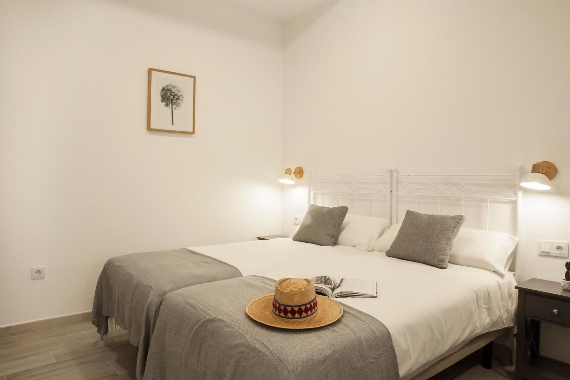 Apartamentos Rg Hospital Valme Sewilla Zewnętrze zdjęcie