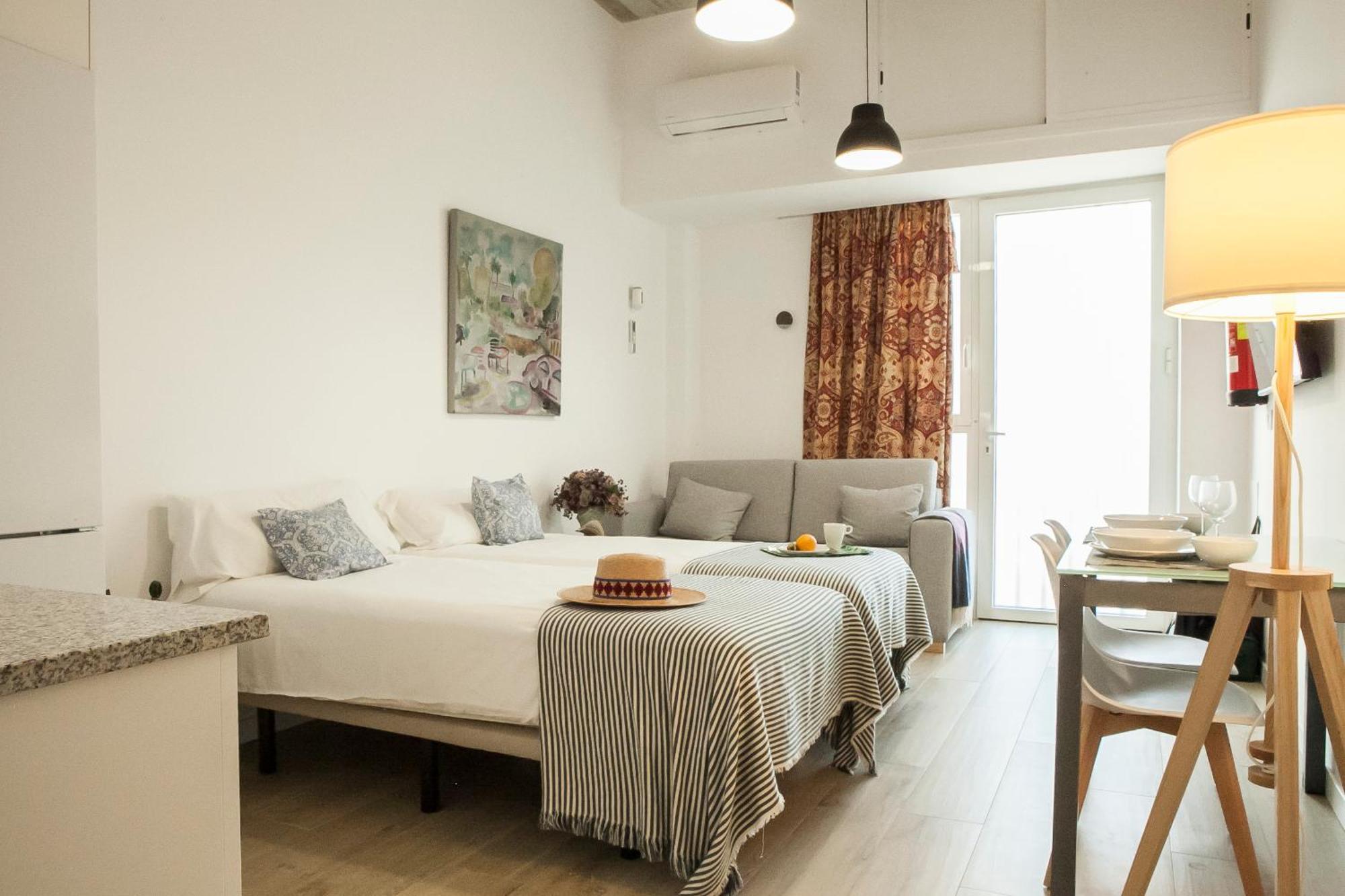 Apartamentos Rg Hospital Valme Sewilla Zewnętrze zdjęcie
